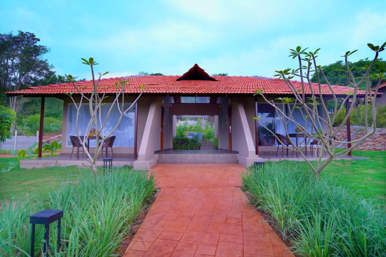 Ravishing Retreat Resort Ramanagara Bagian luar foto