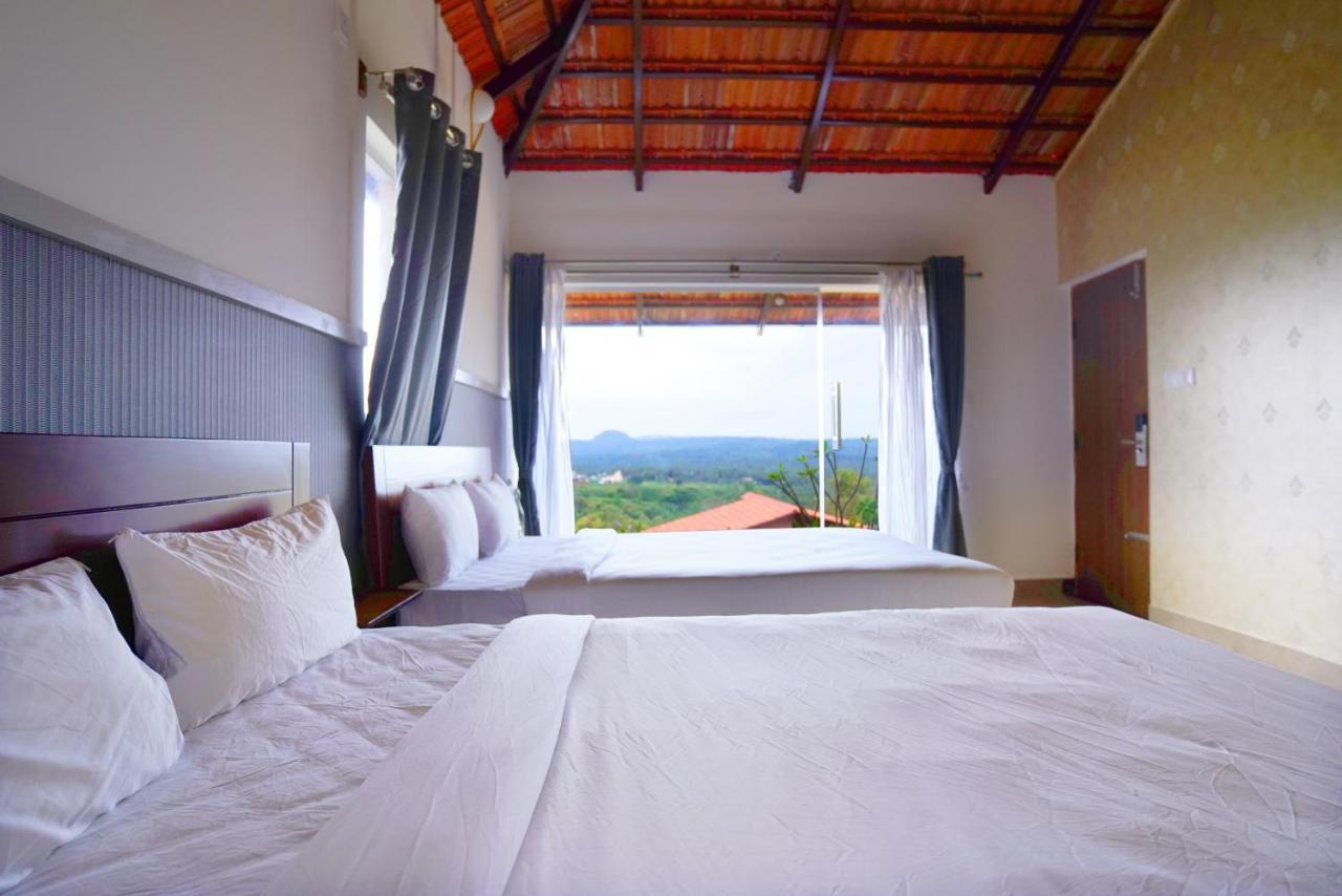 Ravishing Retreat Resort Ramanagara Bagian luar foto