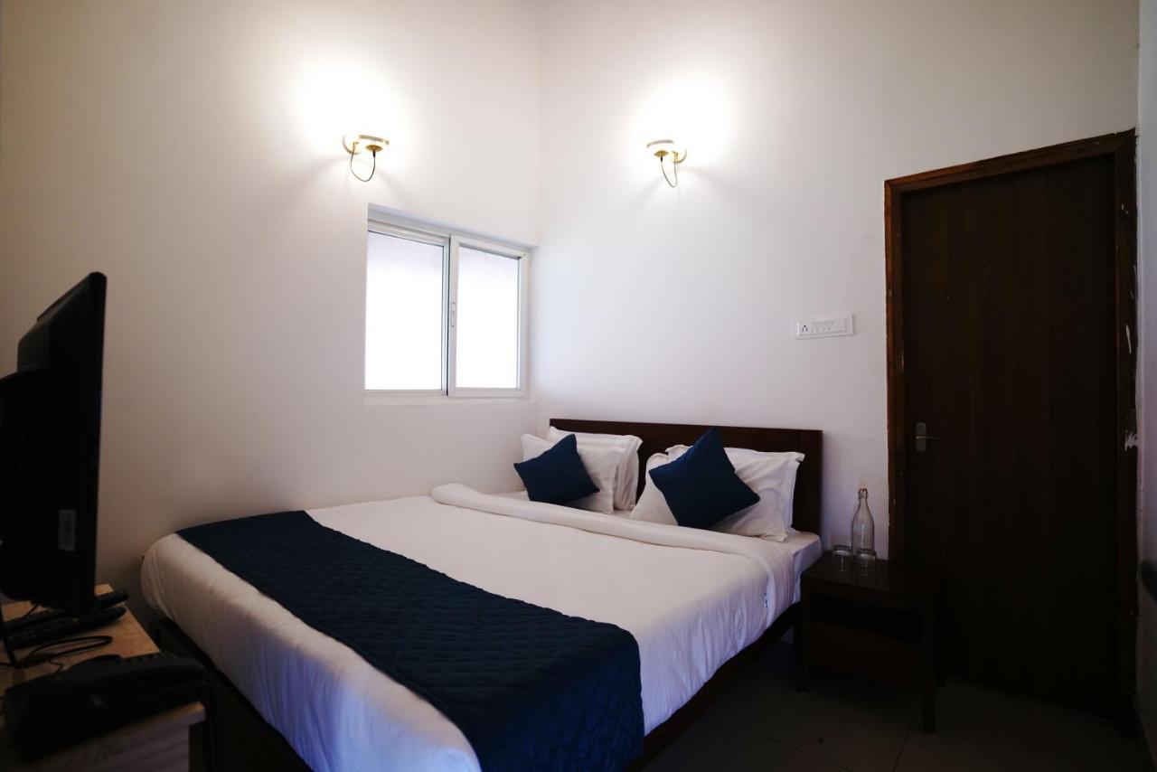 Ravishing Retreat Resort Ramanagara Bagian luar foto
