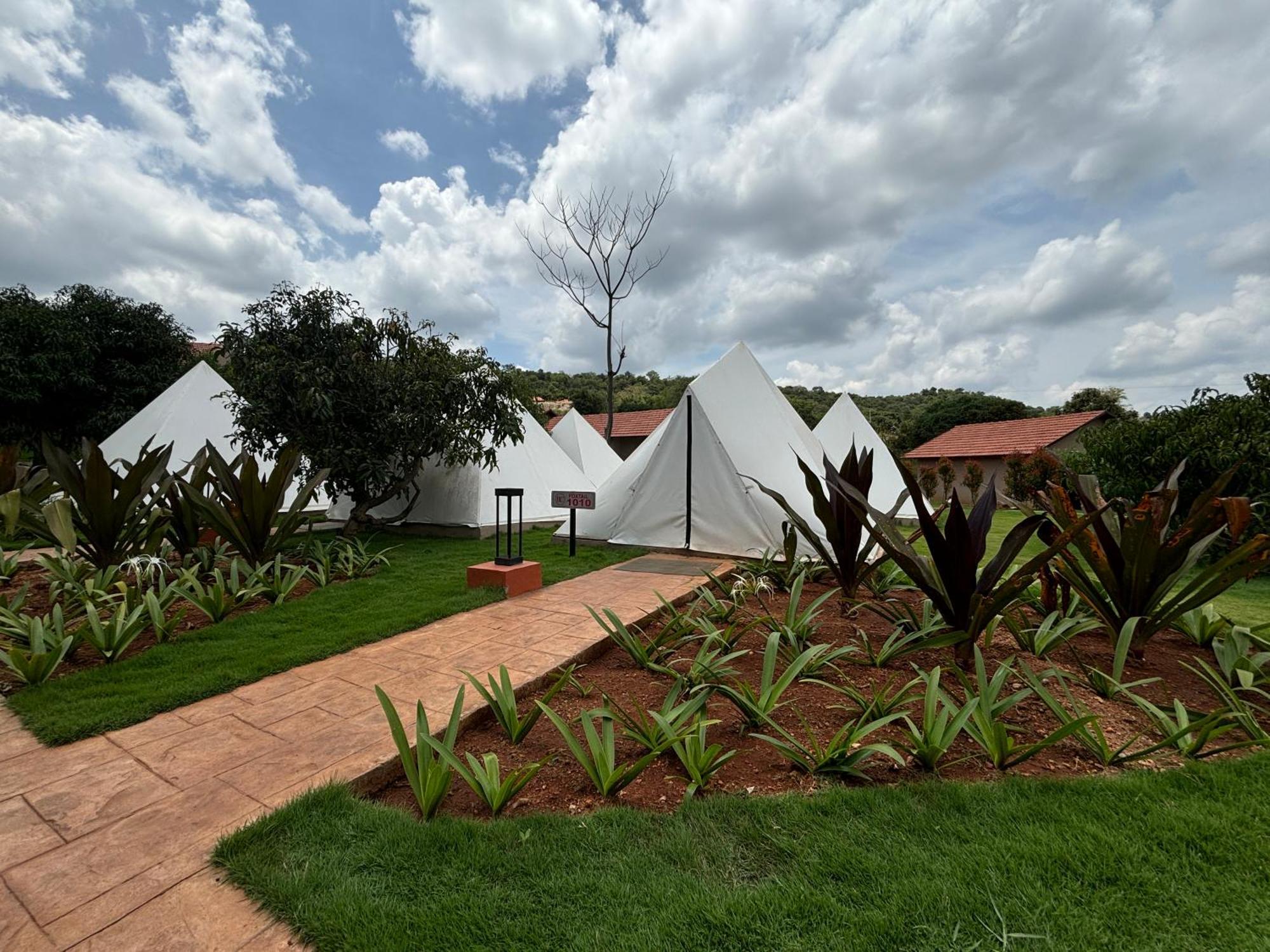 Ravishing Retreat Resort Ramanagara Bagian luar foto