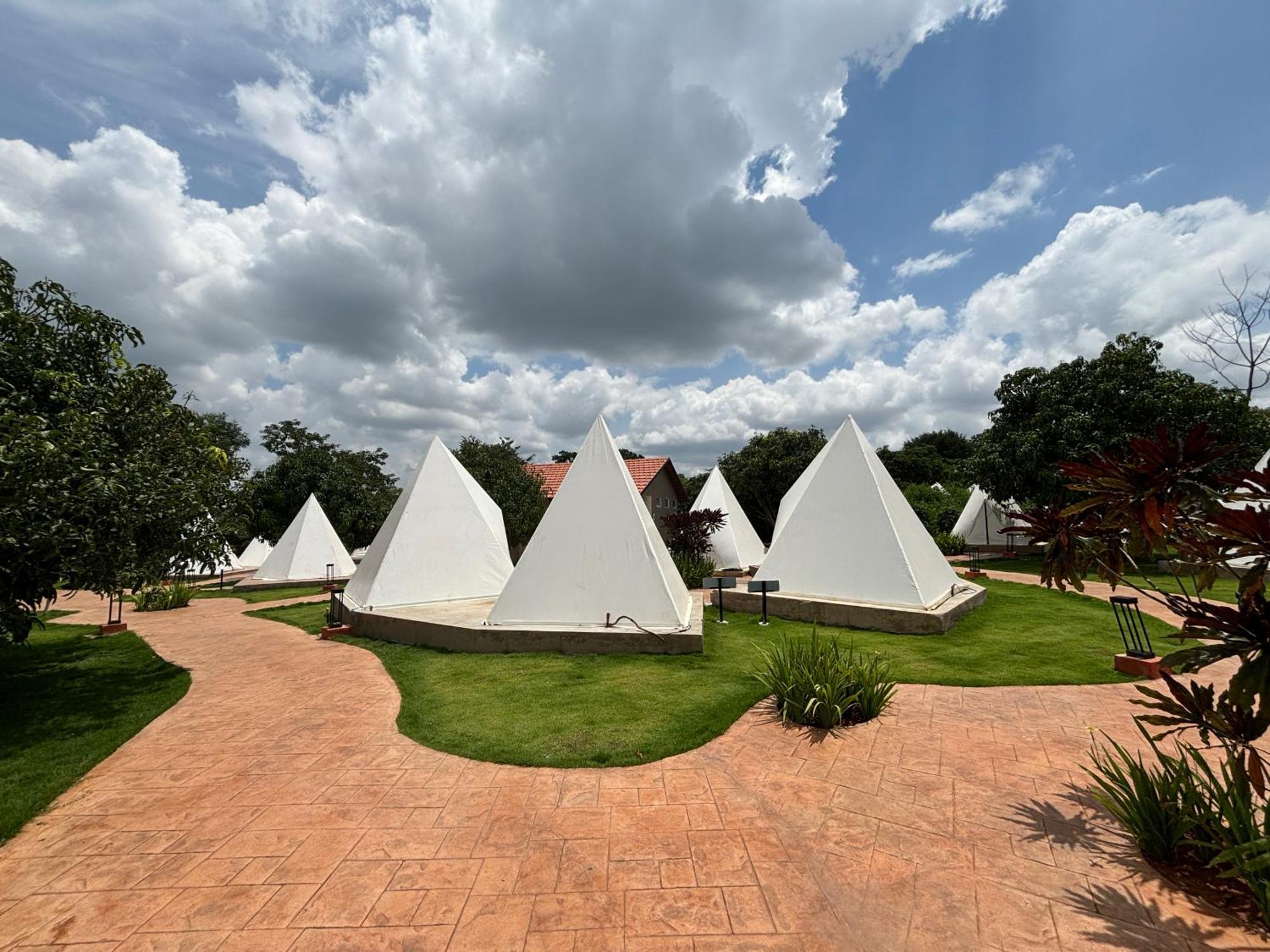 Ravishing Retreat Resort Ramanagara Bagian luar foto